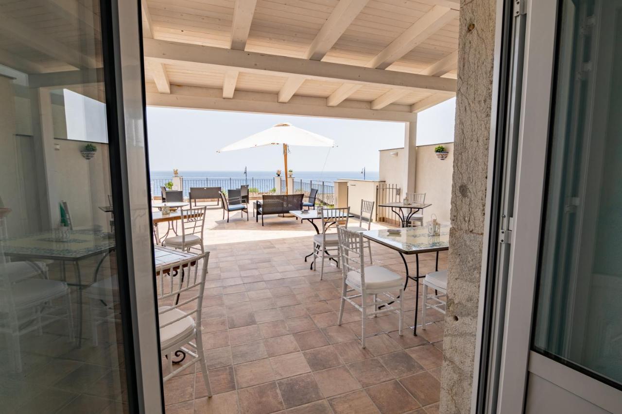 Ottocento Sul Mare Bed & Breakfast Nizza di Sicilia Exterior foto