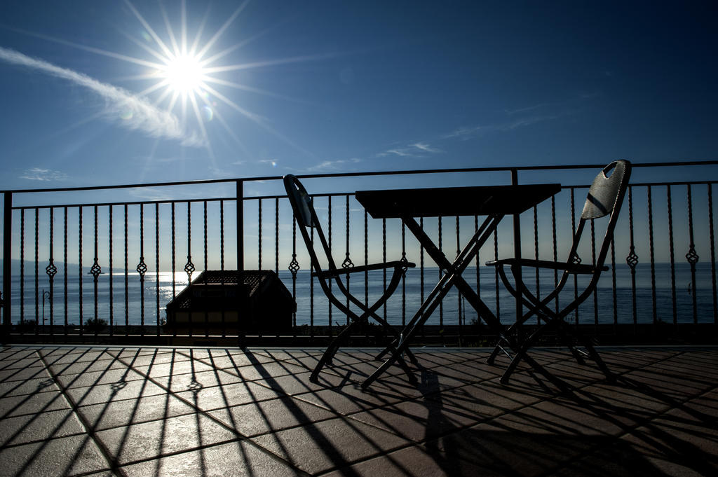 Ottocento Sul Mare Bed & Breakfast Nizza di Sicilia Exterior foto